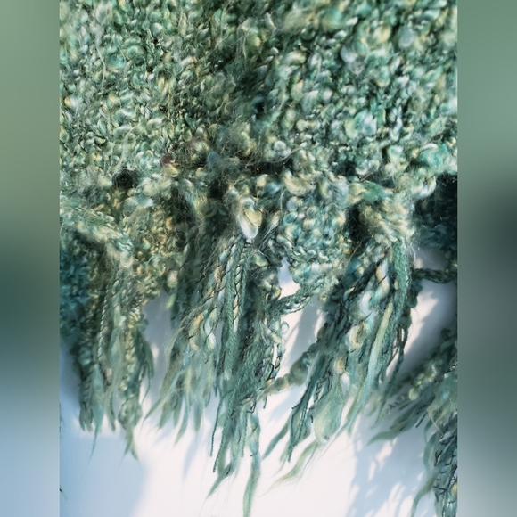 Wool touch poncho -greens-one size - Picture 5 of 5